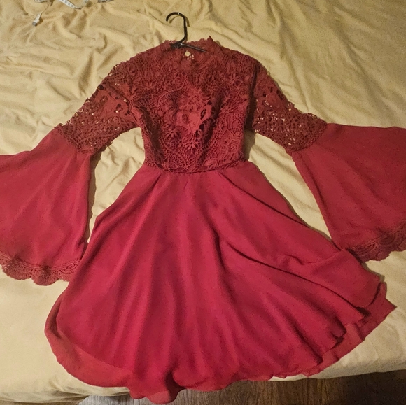 NBW Size 4 Red PAIGE dress with lace up back by Two Sisters Label - Picture 5 of 10